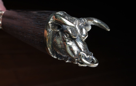 Набор шампуров с декоративным литьем и дер. ручкой "Быки" (6 шт)